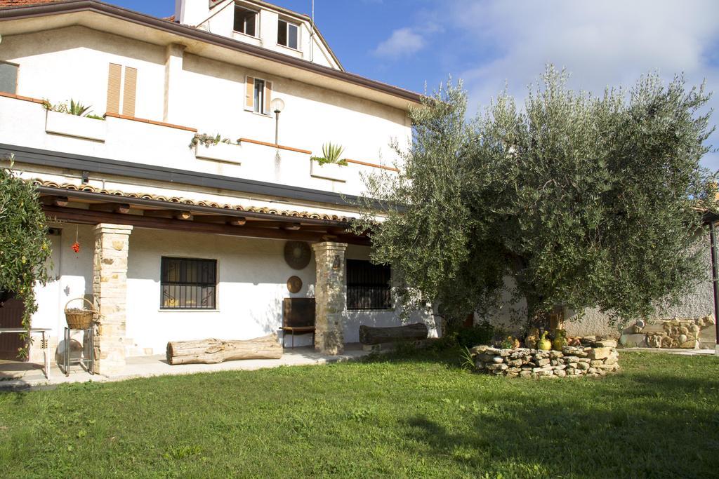 Casa Dell'Arciprete B&B Arielli Szoba fotó